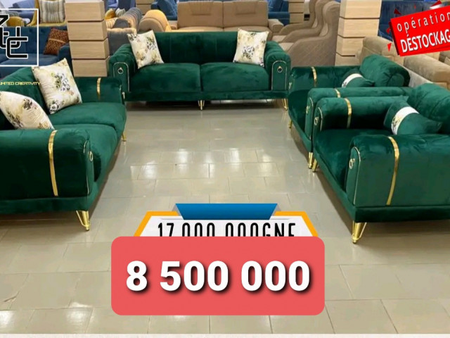 Différents Fauteuils, Lits - Fauteuils, Conakry