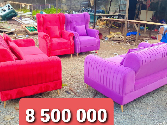 Différents Fauteuils, Lits - Fauteuils, Conakry