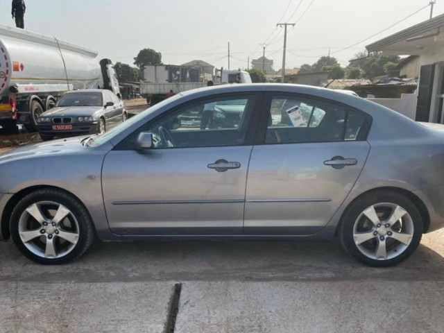 Mazda 3, Voitures, Conakry
