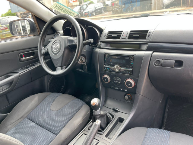 Mazda 3, Voitures, Conakry