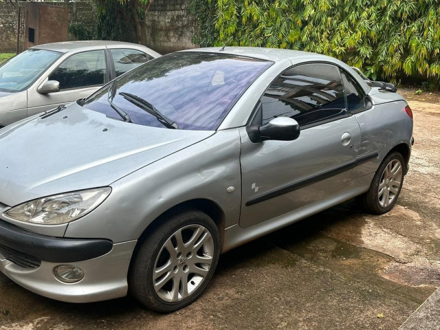Peugeot 206, Voitures, Conakry