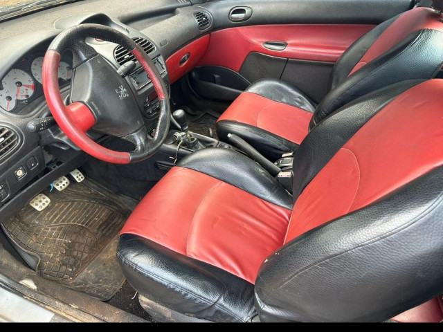 Peugeot 206, Voitures, Conakry