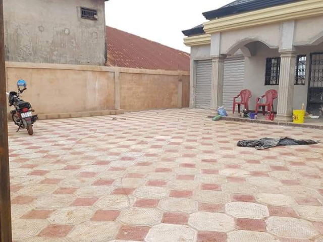 Maison à Fossideh, Maisons, Conakry