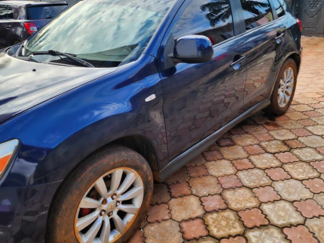 Mitsubishi RVR, Voitures, Conakry