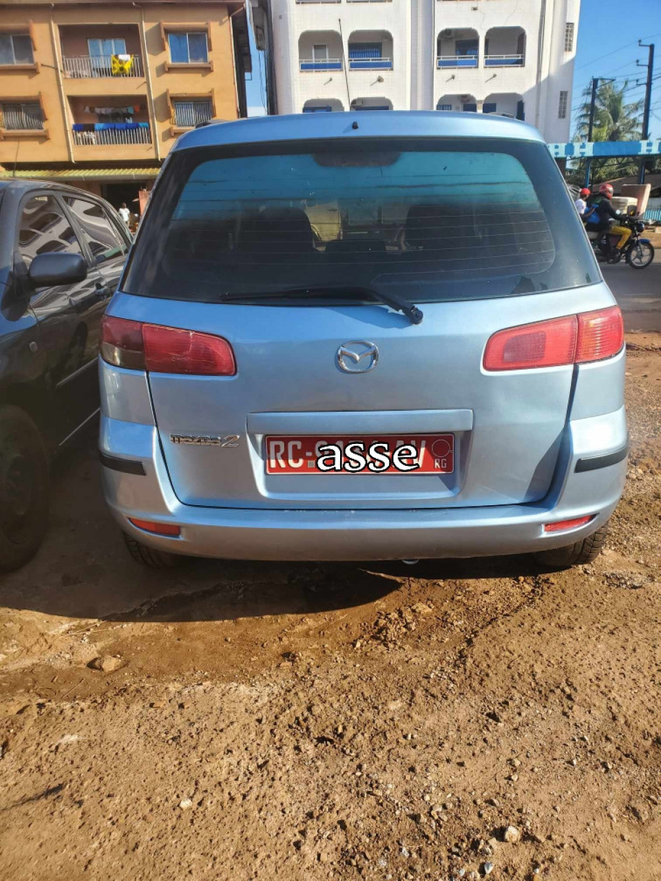 Mazda 2, Voitures, Conakry