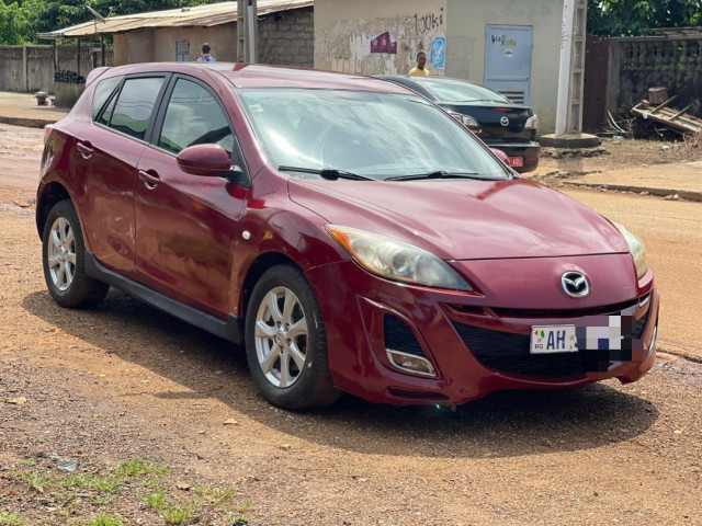Mazda 3, Voitures, Conakry