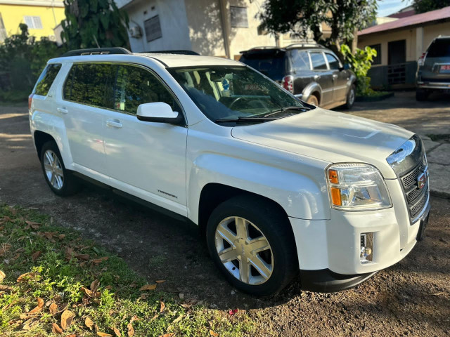 GMC Terrain, Voitures, Conakry
