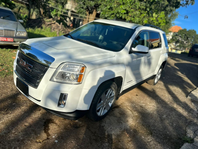 GMC Terrain, Voitures, Conakry