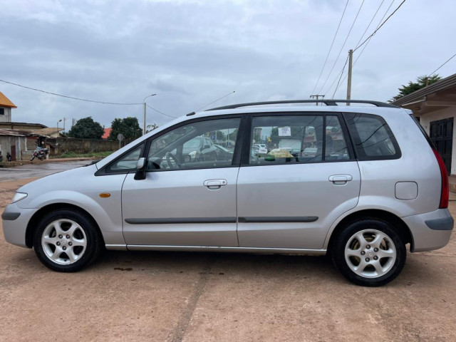 Mazda Premacy, Voitures, Conakry