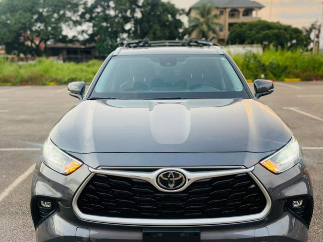 Toyota Highlander, Voitures, Conakry