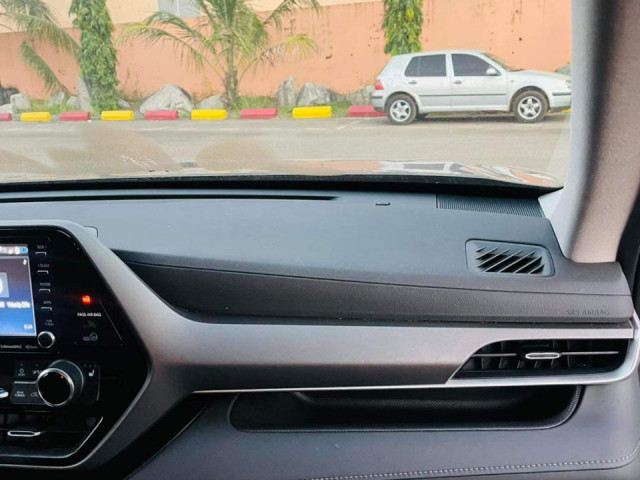 Toyota Highlander, Voitures, Conakry