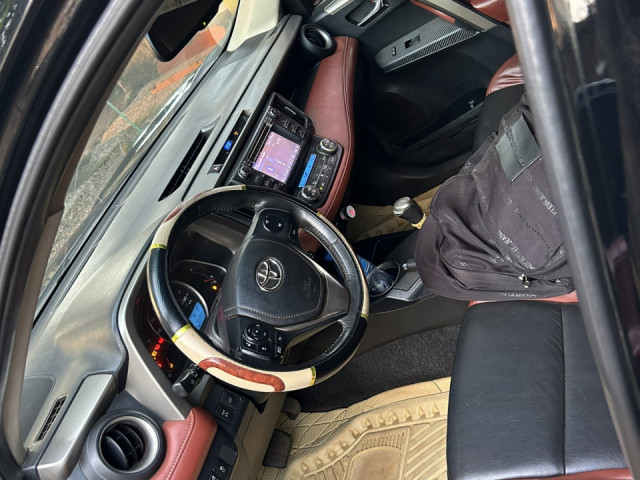 Toyota RAV4, Voitures, Conakry
