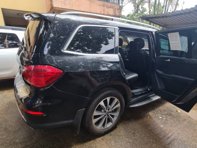 Mercedes-Benz Classe G, Voitures, Conakry