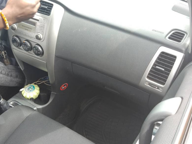 Toyota Hilux, Voitures, Conakry