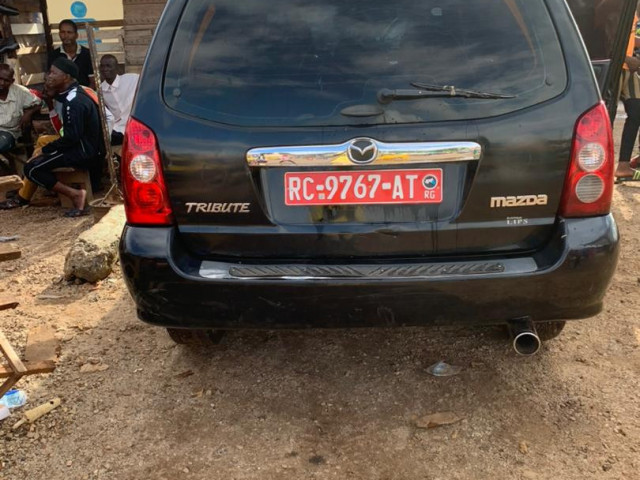Mazda Tribute, Voitures, Conakry