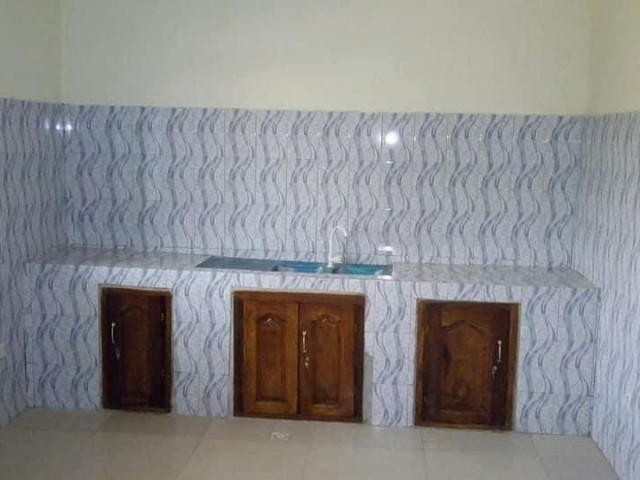 Bâtiment à Gomboyah, Maisons, Conakry