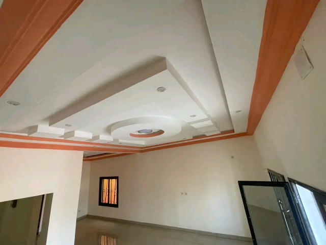 Bâtiment à Nongo, Maisons, Conakry