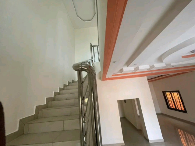 Bâtiment à Nongo, Maisons, Conakry