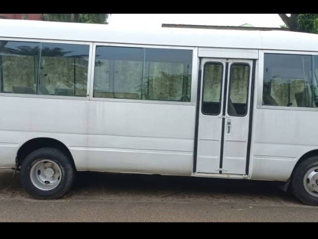 Toyota Coaster, Camions - Autobus, Conakry