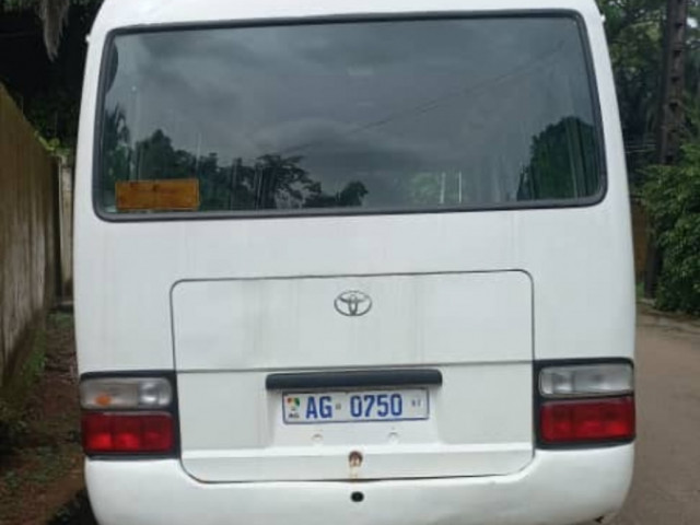 Toyota Coaster, Camions - Autobus, Conakry
