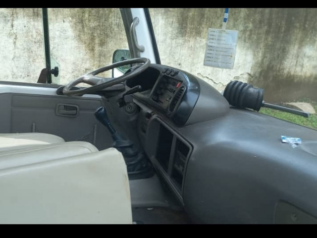 Toyota Coaster, Camions - Autobus, Conakry