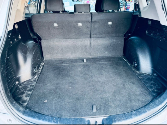 Toyota RAV4, Voitures, Conakry