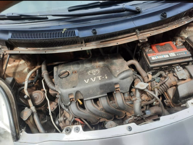 Toyota Yaris, Voitures, Conakry