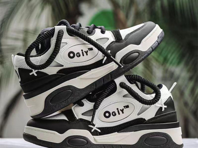Chaussures OGYI, Chaussures, Conakry
