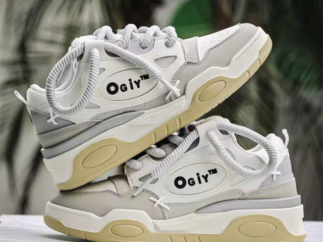 Chaussures OGYI, Chaussures, Conakry