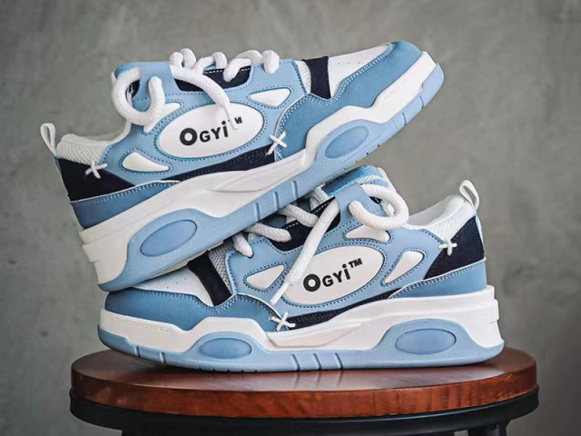 Chaussures OGYI, Chaussures, Conakry