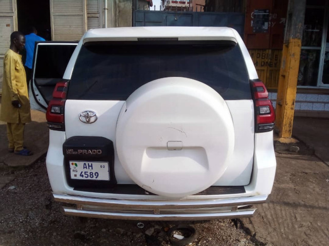 Toyota Land Cruiser Prado, Voitures, Conakry
