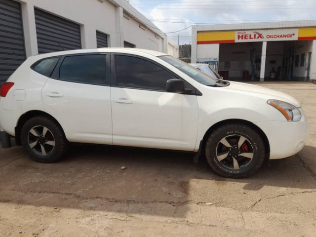 Nissan Rogue, Voitures, Conakry