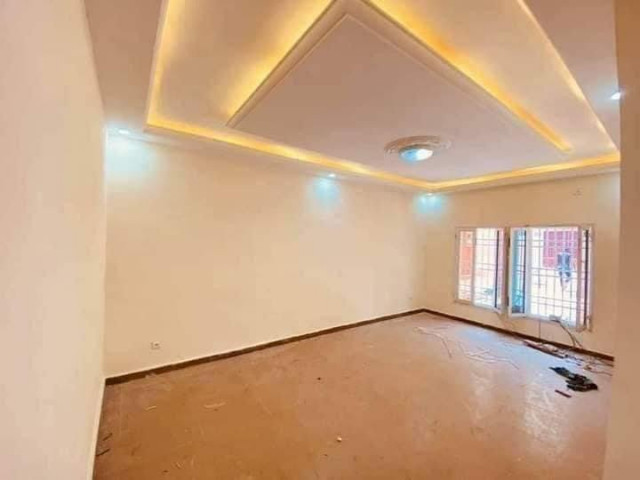 Bâtiment à Fossidet, Maisons, Conakry