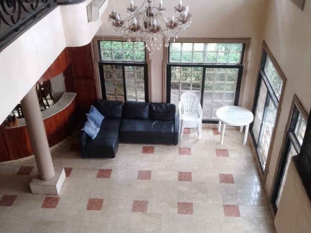 Bâtiment à Fossidet, Maisons, Conakry