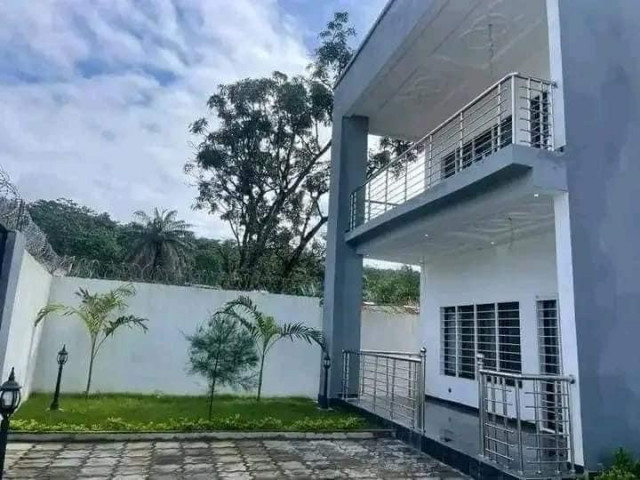 Bâtiment à Lansanaya Barrage, Maisons, Conakry