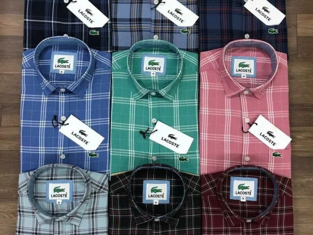 Différents Vêtements, Vêtements, Conakry
