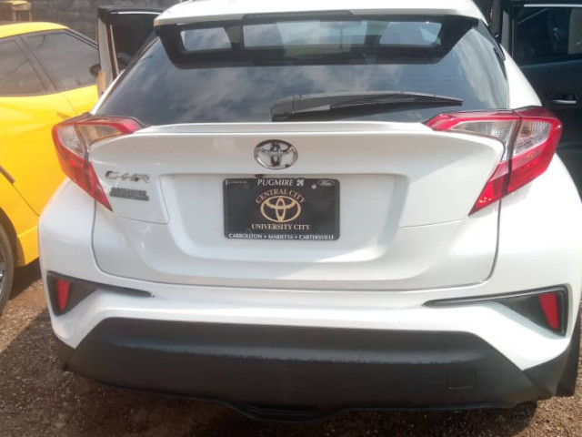 Toyota CH-R, Voitures, Conakry