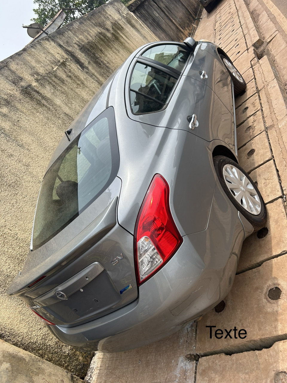Nissan Sentra, Voitures, Conakry