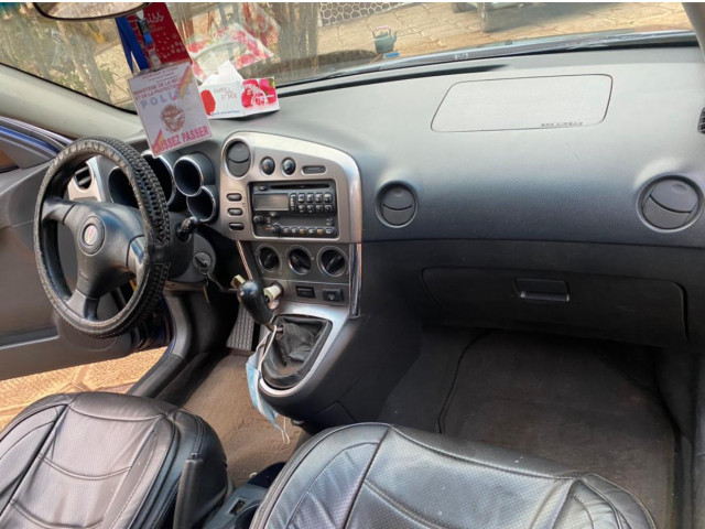 Pontiac Vibe, Voitures, Conakry