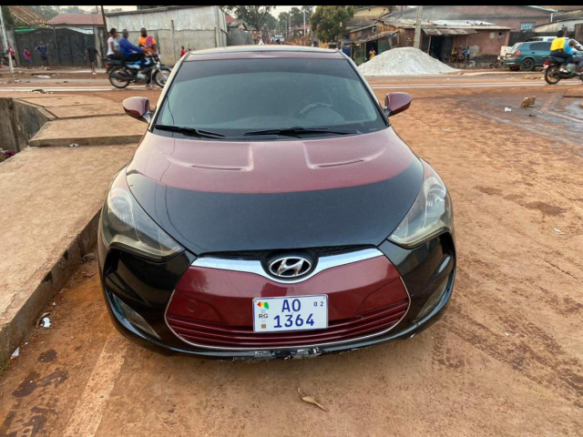 Hyundai Veloster, Voitures, Conakry
