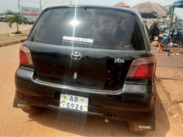 Toyota Vitz, Voitures, Conakry