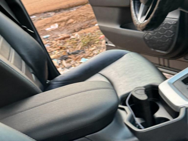 Toyota RAV4, Voitures, Conakry