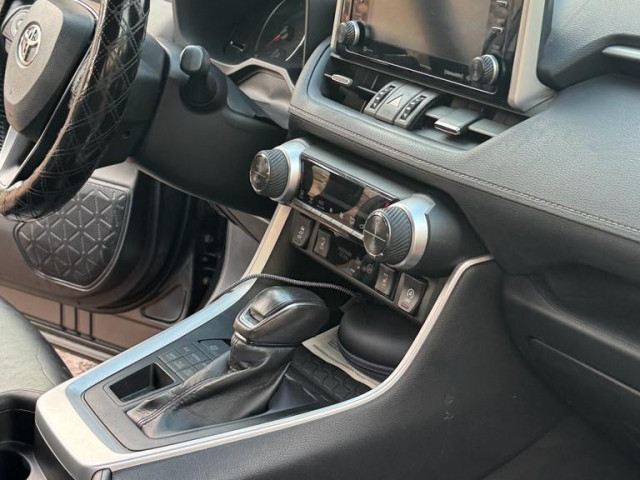 Toyota RAV4, Voitures, Conakry