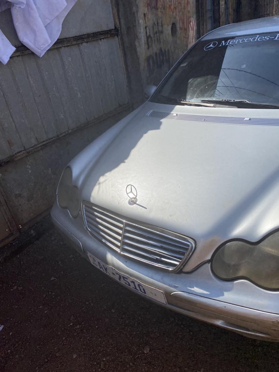 Mercedes-Benz Classe C, Voitures, Conakry