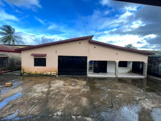Maison à Tombolia, Maisons, Conakry