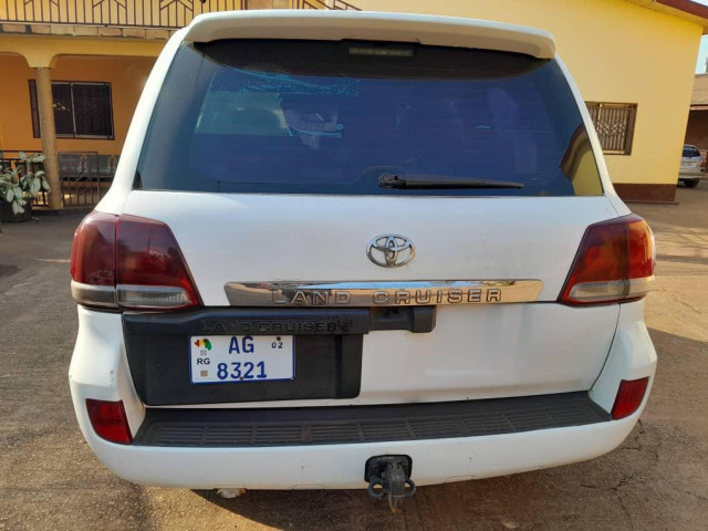 Toyota Land Cruiser, Voitures, Conakry