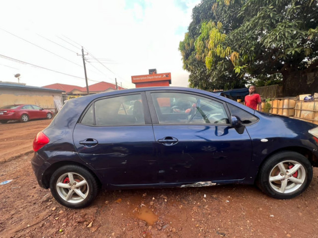 Toyota Auris, Voitures, Conakry