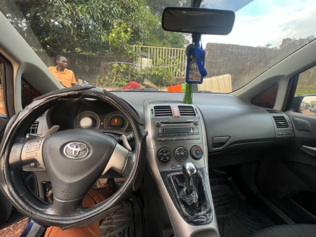Toyota Auris, Voitures, Conakry