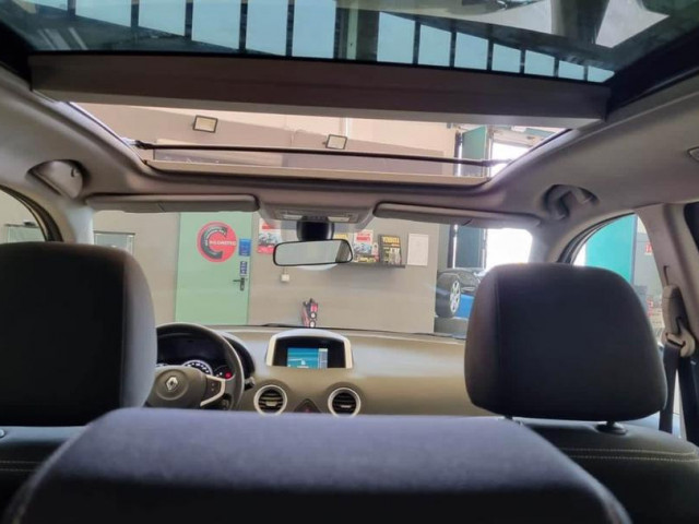 Renault Koleos I, Voitures, Conakry