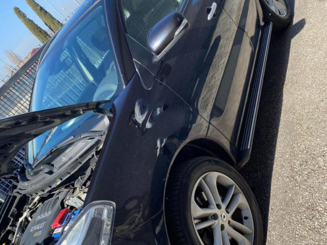 Renault Koleos I, Voitures, Conakry